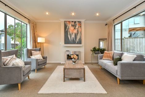Photo of property in 36 Leburn Crescent, Flat Bush, Auckland, 2016
