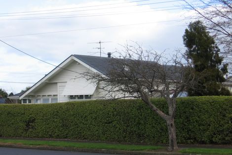 Photo of property in 1 Cambridge Terrace, Masterton, 5810