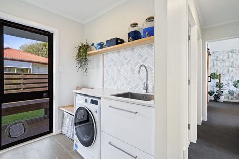 Photo of property in 9 Laredo Grove, Totara Park, Upper Hutt, 5018