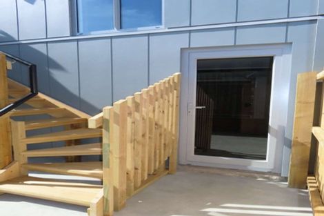 Photo of property in 2/246 Marine Parade, New Brighton, Christchurch, 8061