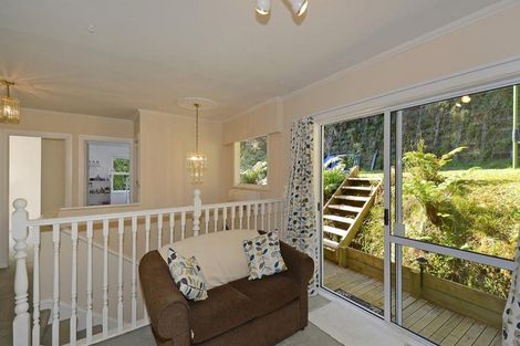 Photo of property in 5 Tiniroa Grove, Silverstream, Upper Hutt, 5019