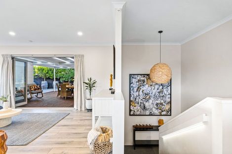 Photo of property in 6 Andre Rise, Stanmore Bay, Whangaparaoa, 0932