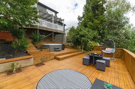 Photo of property in 28b Tamahere Drive, Glenfield, Auckland, 0629