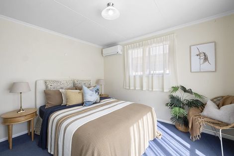 Photo of property in 19a Karamu Street, Strandon, New Plymouth, 4312