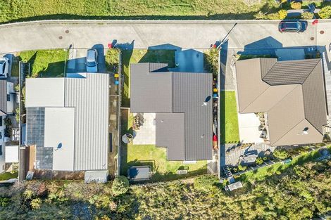Photo of property in 10 Moonraker Place, Whitby, Porirua, 5024
