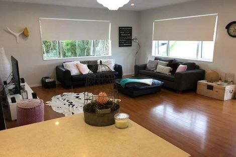 Photo of property in 19a Duncan Avenue, Te Atatu South, Auckland, 0610