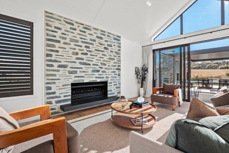Photo of property in 10 Kahiwi Drive, Lower Shotover, 9304