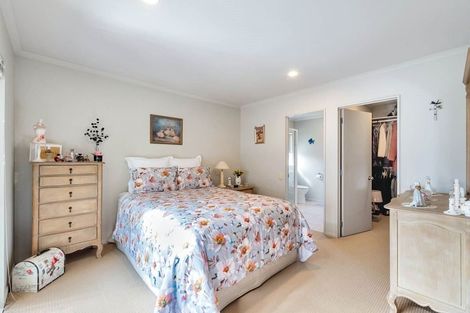 Photo of property in 69 Espalier Drive, Henderson, Auckland, 0612