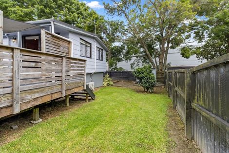 Photo of property in 17a Newington Road, Henderson, Auckland, 0612