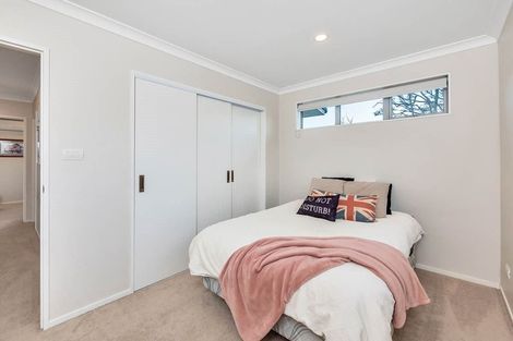 Photo of property in 5c Woodside Road, Massey, Auckland, 0614