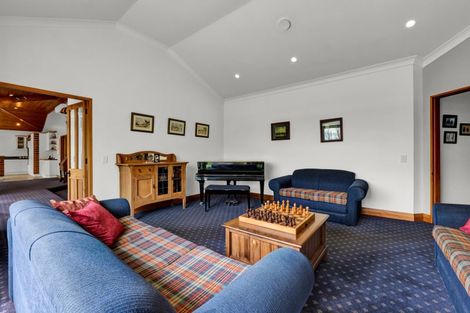 Photo of property in 211 Tawhiti Road, Hawera, 4672