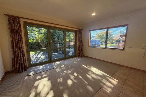 Photo of property in 6 Doneraille Place, Bethlehem, Tauranga, 3110