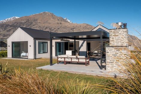 Photo of property in 10 Kahiwi Drive, Lower Shotover, 9304
