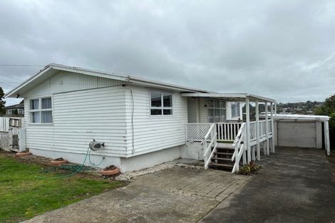 Photo of property in 33 Lincoln Park Avenue, Massey, Auckland, 0614