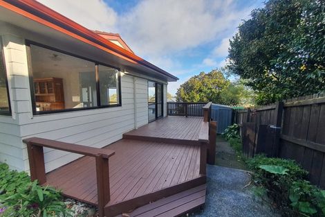 Photo of property in 9 Fitzherbert Avenue, West Harbour, Auckland, 0618