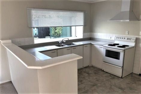 Photo of property in 1/9 Belmere Rise, Farm Cove, Auckland, 2012