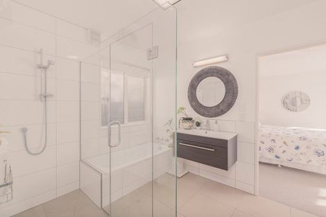 Photo of property in 10 Wakatu Avenue, Moncks Bay, Christchurch, 8081