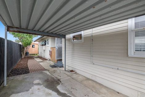 Photo of property in 71b Red Beach Road, Red Beach, 0932