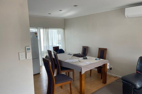 Photo of property in 39 Megan Avenue, Pakuranga Heights, Auckland, 2010