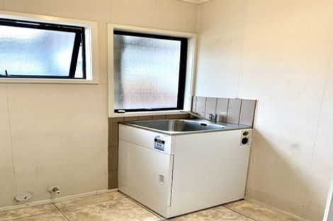 Photo of property in 73 Santiago Crescent, Unsworth Heights, Auckland, 0632