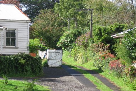 Photo of property in 2/36 Millbrook Road, Henderson, Auckland, 0612