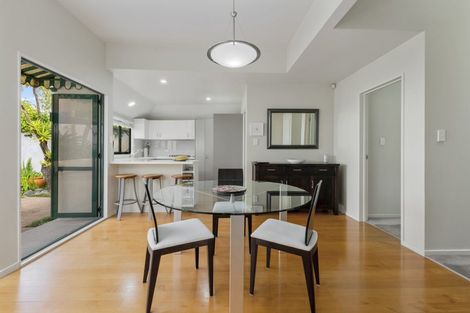 Photo of property in 2/111 Beach Road, Castor Bay, Auckland, 0620