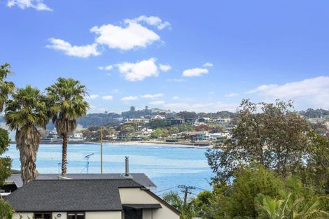Photo of property in 2/111 Beach Road, Castor Bay, Auckland, 0620
