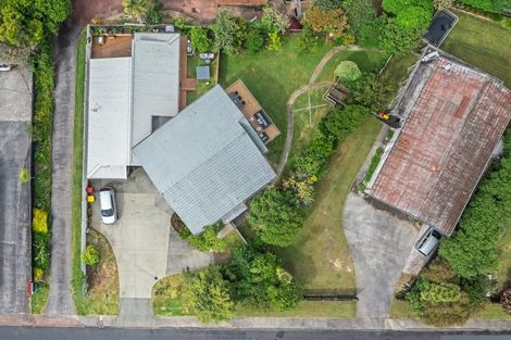 Photo of property in 30a Geoffrey Road, Torbay, Auckland, 0630