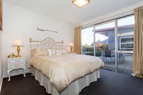 Photo of property in 30 Irwin Logan Drive, Mosgiel, 9024