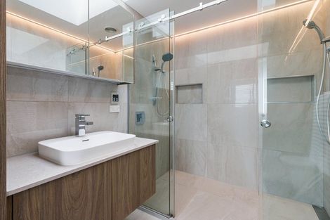 Photo of property in 56 Saint James Drive, Huntington, Hamilton, 3210