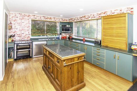 Photo of property in 620 Western Lake Road, Western Lake, Featherston, 5773