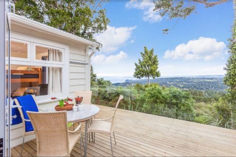 Photo of property in 114 Scenic Drive, Titirangi, Auckland, 0604