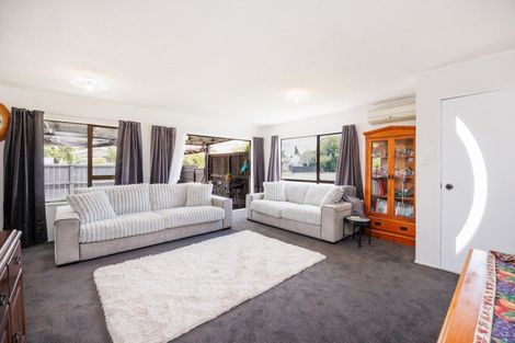Photo of property in 9 Denver Place, Milson, Palmerston North, 4414