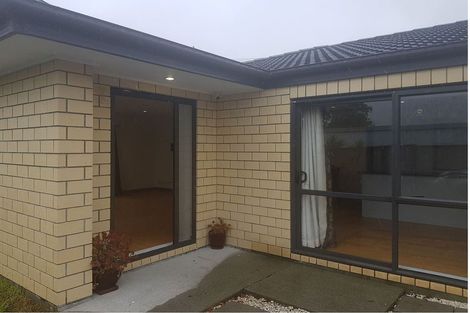 Photo of property in 79a Stanley Road, Glenfield, Auckland, 0629