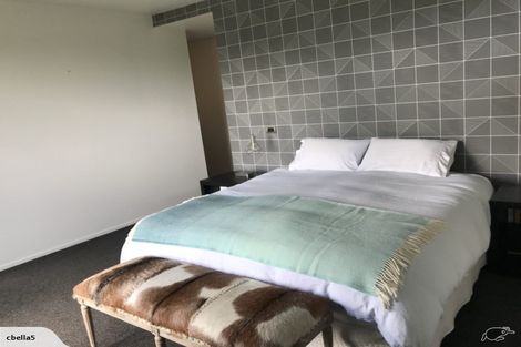 Photo of property in 9a Baring Terrace, Strandon, New Plymouth, 4312