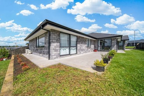 Photo of property in 44 Lake Drive, Tikipunga, Whangarei, 0112