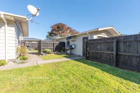 Photo of property in 1/50 Hartford Crescent, Totara Park, Upper Hutt, 5018