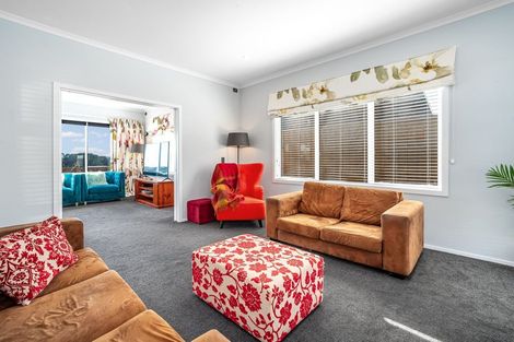 Photo of property in 3 Okataina Way, Aotea, Porirua, 5024