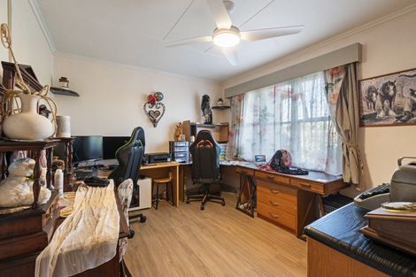 Photo of property in 6 Milne Street, Sanson, 4817