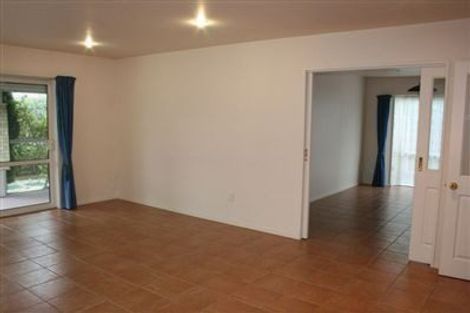 Photo of property in 4a Roche Avenue, Upper Riccarton, Christchurch, 8041