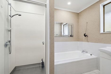 Photo of property in 7a Wigan Place, Hokowhitu, Palmerston North, 4410