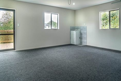 Photo of property in 43a Catkin Crescent, Papatoetoe, Auckland, 2025