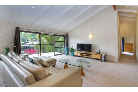 Photo of property in 30 Trelawny Place, Hillcrest, Auckland, 0627