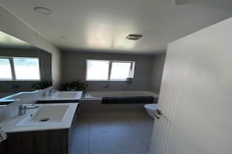 Photo of property in 15 Ahorangi Road, Silverdale, 0932