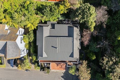 Photo of property in 5 Cassis Place, Crofton Downs, Wellington, 6035