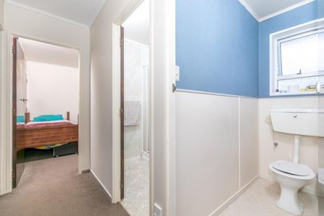 Photo of property in 21 Brookbank Place, Glenview, Hamilton, 3206