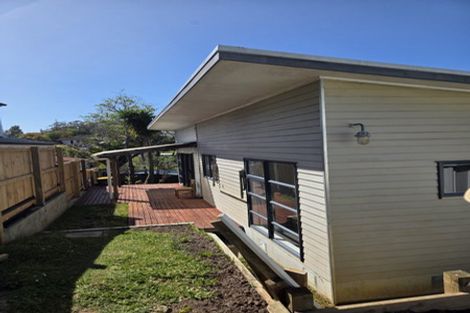 Photo of property in 64 Lavery Place, Sunnynook, Auckland, 0632