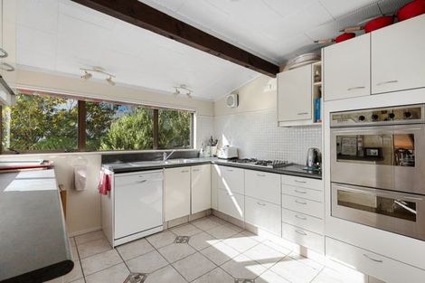 Photo of property in 52 Leeward Drive, Whitby, Porirua, 5024
