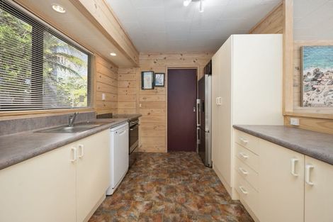 Photo of property in 58 Kinloch Road, Kinloch, Taupo, 3377