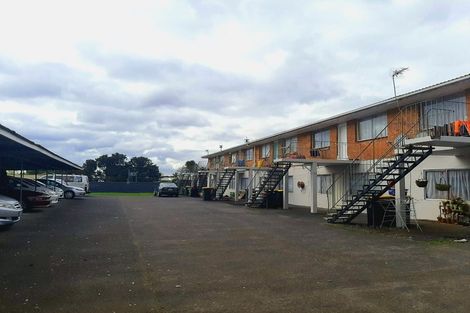 Photo of property in 11/90 Kenderdine Road, Papatoetoe, Auckland, 2025
